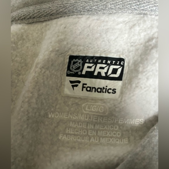 BOSTON BRUINS womens size large light grey v neck sweatshirt - Picture 4 of 4